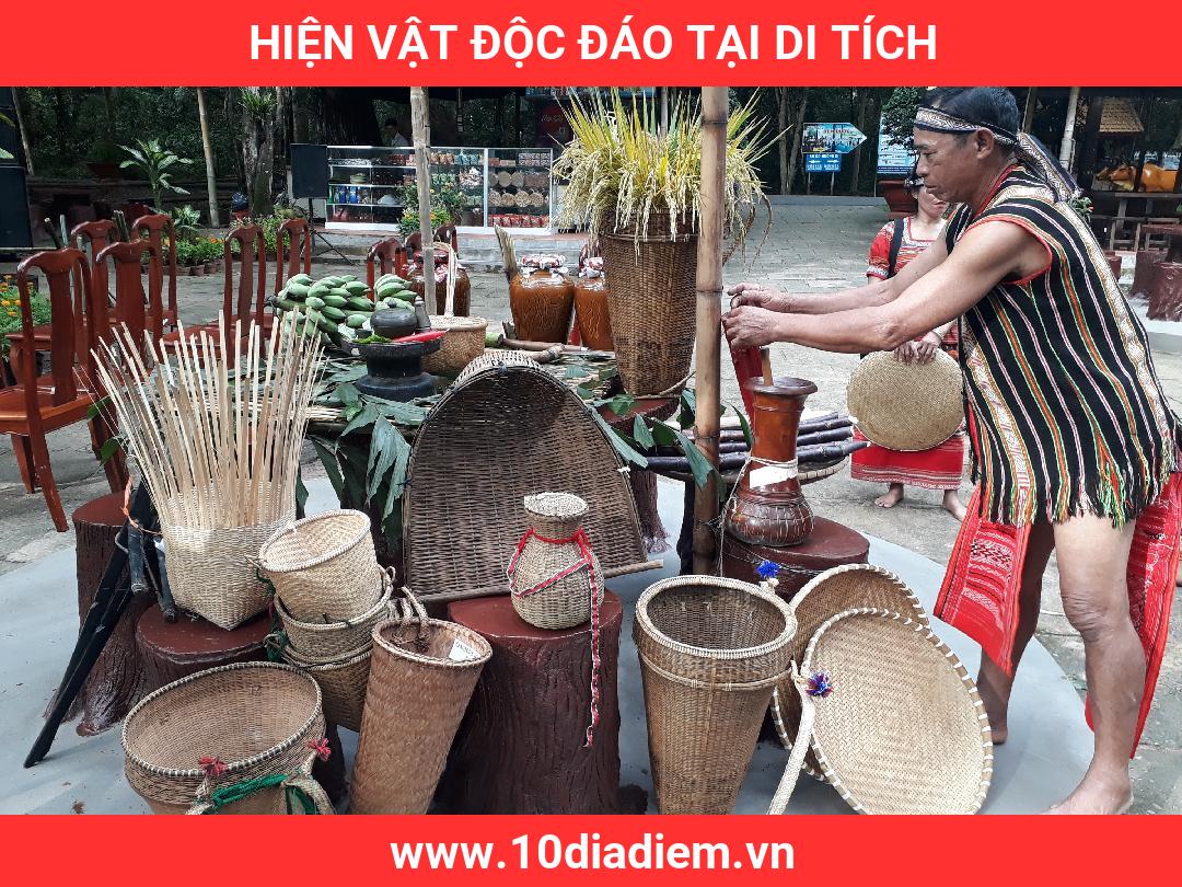 Hiện Vật Độc Đáo tại di tích Hiện Vật Độc Đáo tại di tích