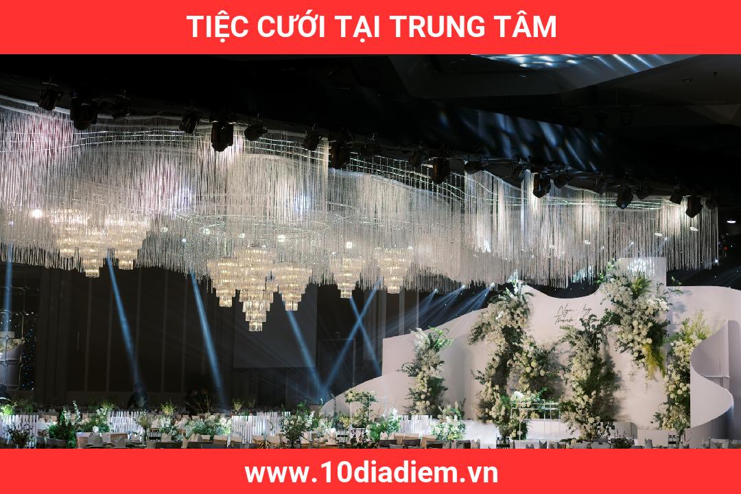 Tiệc Cưới Tại Trung Tâm Tiệc Cưới Tại Trung Tâm