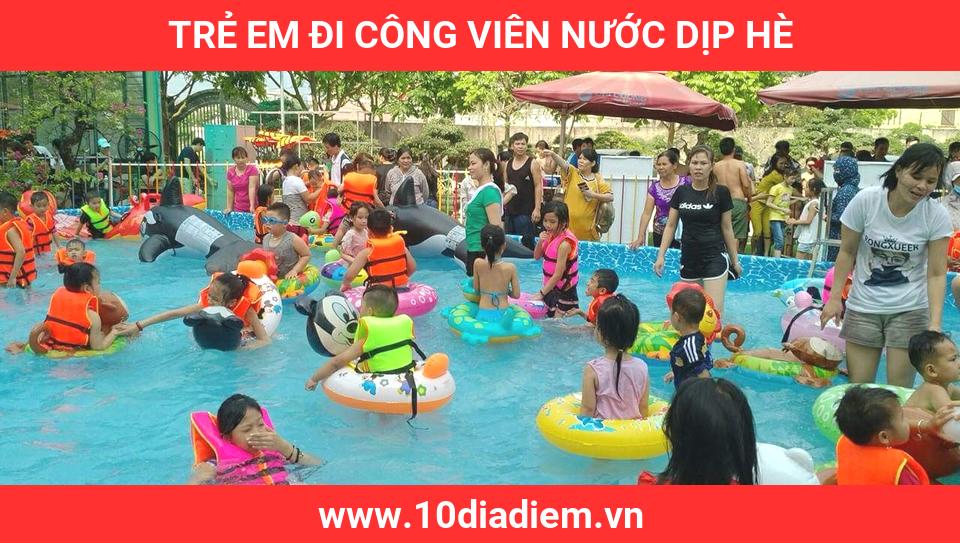 Trẻ Em Đi Công Viên Nước Dịp Hè Trẻ Em Đi Công Viên Nước Dịp Hè